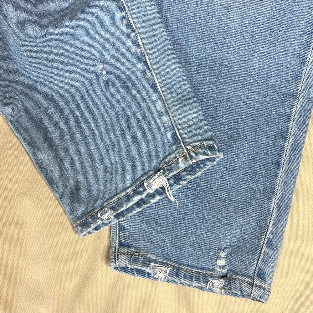 👖NWT Time & Tru Mid-Rise Slim Jeans - Picture 7 of 13